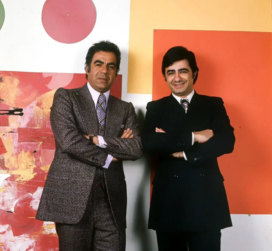 عکس آنلاین | تصویری جالب از عارف و ناصر ملک مطیعی در دهه 50 عکس آنلاین | تصویری جالب از عارف و ناصر ملک مطیعی در دهه 50