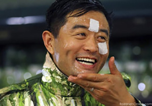 تاریخ و زمان وبگردی؛ عکس های جالب مردی که نامرئی میشود