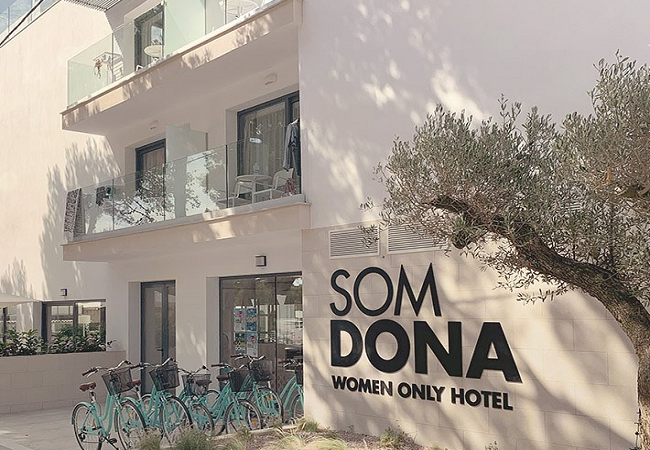 هتلی کاملا زنانه برای جلوگیری از چشم چرانی مردان! (تصاویر) هتلی کاملا زنانه برای جلوگیری از چشم چرانی مردان! (تصاویر)