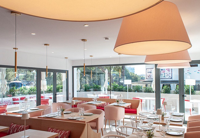 هتلی کاملا زنانه برای جلوگیری از چشم چرانی مردان! (تصاویر) هتلی کاملا زنانه برای جلوگیری از چشم چرانی مردان! (تصاویر)