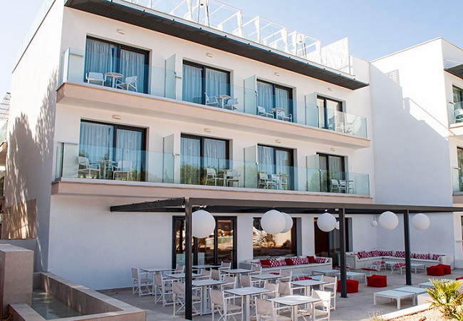 هتلی کاملا زنانه برای جلوگیری از چشم چرانی مردان! (تصاویر) هتلی کاملا زنانه برای جلوگیری از چشم چرانی مردان! (تصاویر)