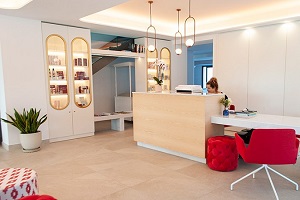 تاریخ و زمان وبگردی؛ هتلی کاملا زنانه برای جلوگیری از چشم چرانی مردان! (تصاویر) تاریخ و زمان وبگردی؛ هتلی کاملا زنانه برای جلوگیری از چشم چرانی مردان! (تصاویر)