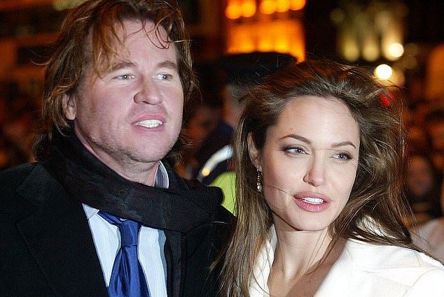 عشق شدید بازیگر پولدار هالیوودی به آنجلینا جولی (عکس) عشق شدید بازیگر پولدار هالیوودی به آنجلینا جولی (عکس)