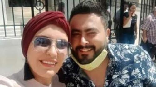 سلفی طلاق گرفتن هم مد شد ( عکس) سلفی طلاق گرفتن هم مد شد ( عکس)