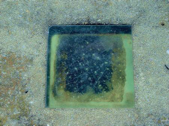 قبر های عجیب غریب که برای دیدن مرده ها پنجره دارد + عکس قبر های عجیب غریب که برای دیدن مرده ها پنجره دارد + عکس