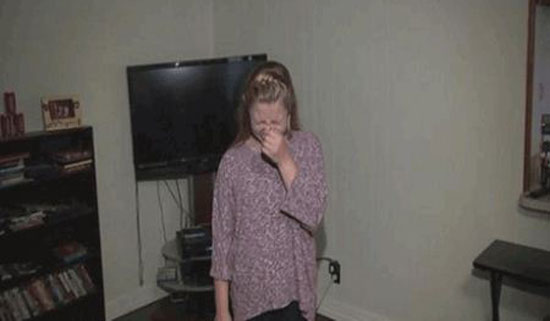 دختری که هر 3 ثانیه عطسه میکند + عکس دختری که هر 3 ثانیه عطسه میکند + عکس