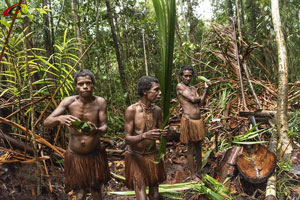 زمان و ساعت وبگردی؛ در این قبیله از جمجمه انسان لیوان ساخته میشود + عکس زمان و ساعت وبگردی؛ در این قبیله از جمجمه انسان لیوان ساخته میشود + عکس