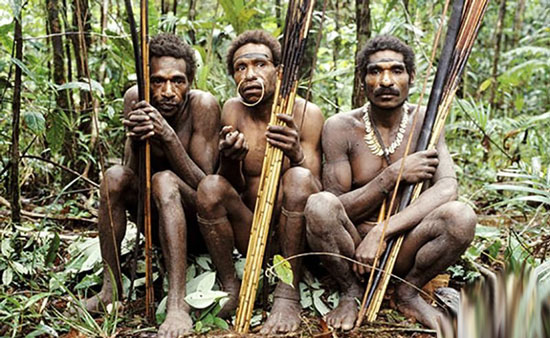 در این قبیله از جمجمه انسان لیوان ساخته میشود + عکس در این قبیله از جمجمه انسان لیوان ساخته میشود + عکس