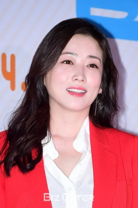 قاب روز | عکس دیدنی «بانو یئون» سریال امپراتور بادها در 36 سالگی قاب روز | عکس دیدنی «بانو یئون» سریال امپراتور بادها در 36 سالگی