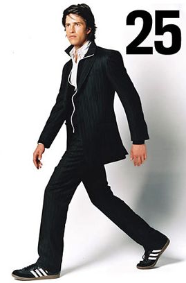 زمان و ساعت وبگردی؛ 25 قانون لباس پوشیدن برای آقایان (تصویری) زمان و ساعت وبگردی؛ 25 قانون لباس پوشیدن برای آقایان (تصویری)