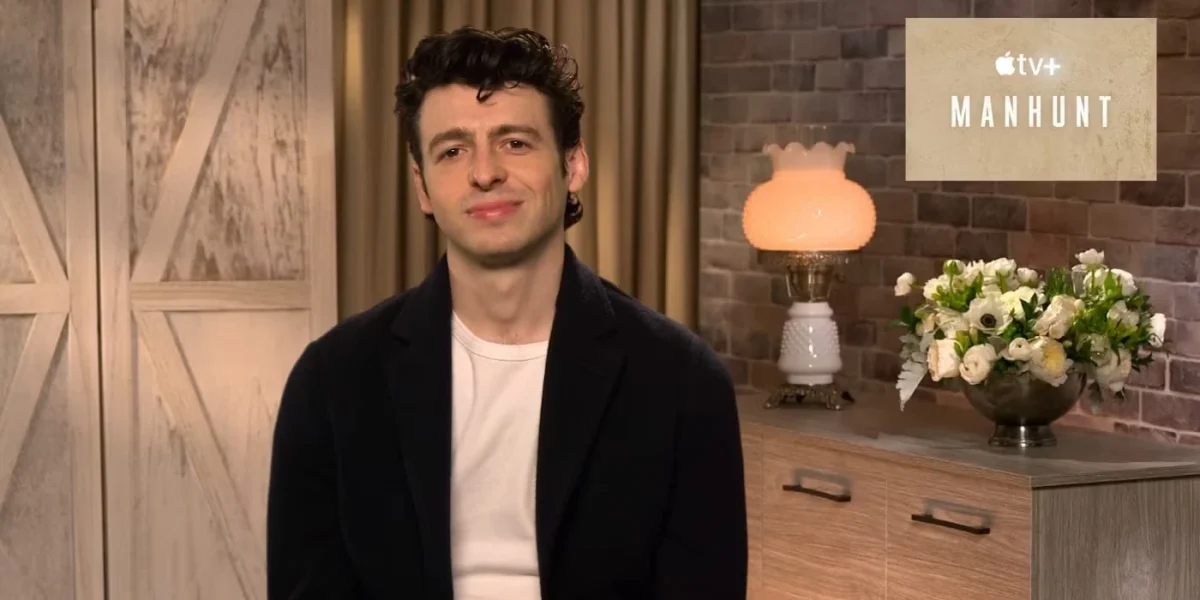 تاریخ وبگردی | زندگی خصوصی، عکسهای شخصی آنتونی بویل و بیوگرافی سال ۱۴۰۴ تاریخ وبگردی | زندگی خصوصی، عکسهای شخصی آنتونی بویل و بیوگرافی سال ۱۴۰۴