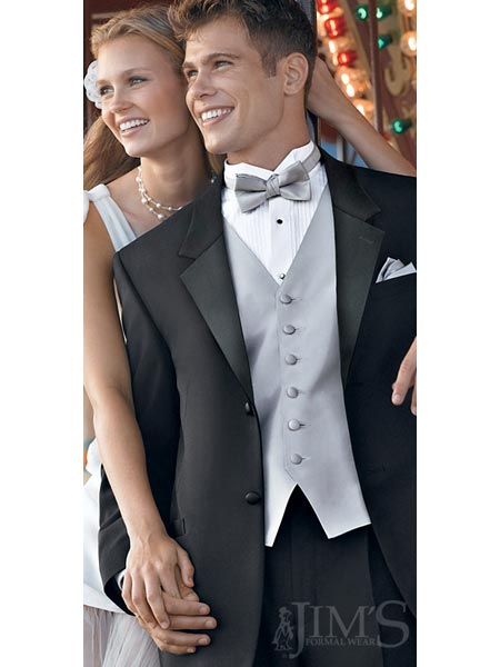 زمان و ساعت وبگردی؛ جدیدترین مدل های لباس دامادی 2010