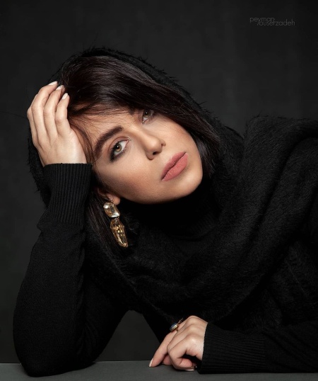 تاریخ وبگردی | عکس های خصوصی الهام اخوان سال ۱۴۰۴ 30