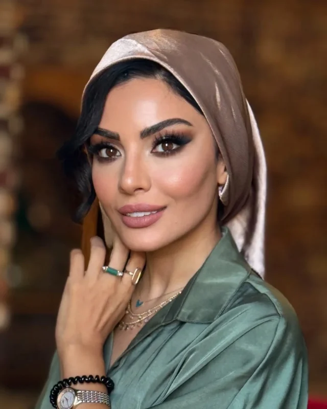 عکس آنلاین | تغییر چهره باورنکردنی صحرا اسداللهی با آرایش غلیظ سال ۱۴۰۴ عکس آنلاین | تغییر چهره باورنکردنی صحرا اسداللهی با آرایش غلیظ سال ۱۴۰۴