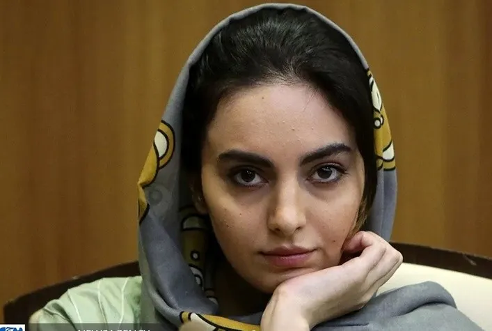 قاب روز | تغییر چهره مهشید جوادی «مرضیه» در نشست خبری سریال بچه مهندس قاب روز | تغییر چهره مهشید جوادی «مرضیه» در نشست خبری سریال بچه مهندس