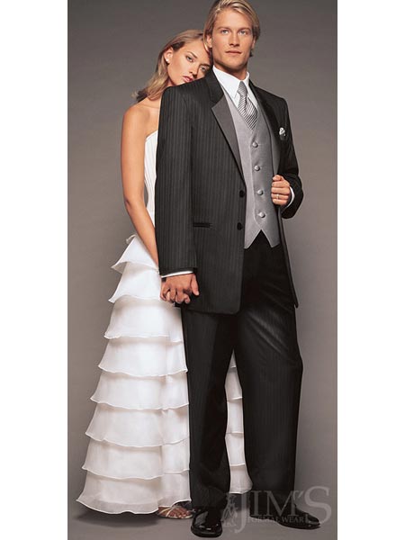 زمان و ساعت وبگردی؛ جدیدترین مدل های لباس دامادی 2010