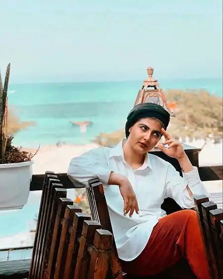 🔥 تاریخ وبگردی | زندگی خصوصی مریم موسویان؛ بازیگر جوان و چشم رنگی 🔥 تاریخ وبگردی | زندگی خصوصی مریم موسویان؛ بازیگر جوان و چشم رنگی