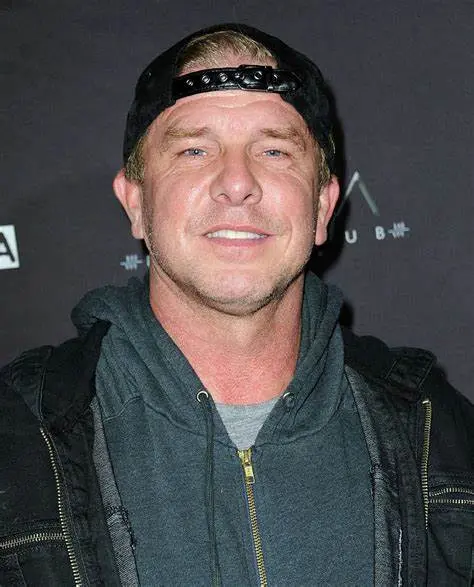 قاب روز | زندگی خصوصی، عکسهای شخصی کنی جانسون و بیوگرافی قاب روز | زندگی خصوصی، عکسهای شخصی کنی جانسون و بیوگرافی