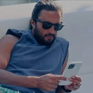 عکس داغ امروز | ژست خاص امیر جدیدی در عکس جدیدش