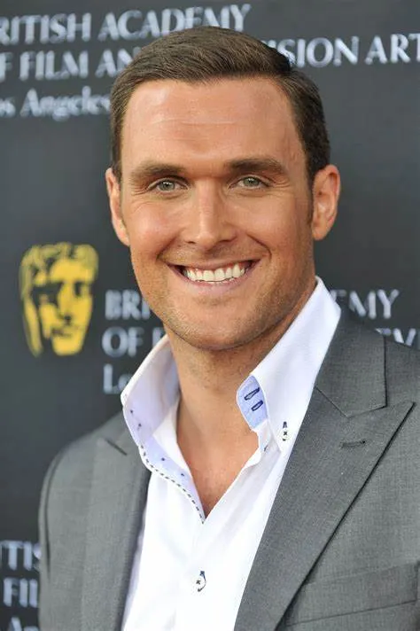 🔥تاریخ وبگردی | زندگی خصوصی، عکس‌های شخصی اوین یومان و بیوگرافی