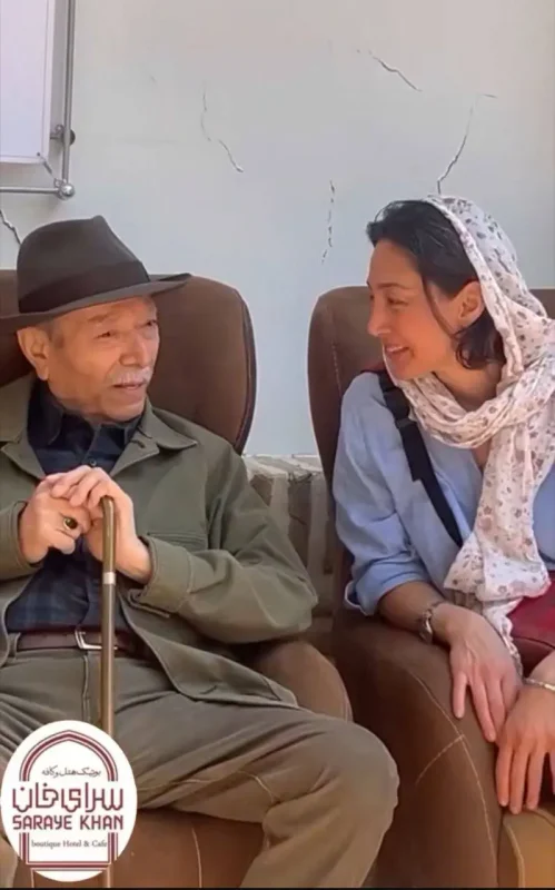 🔥تاریخ وبگردی | عکس دیدنی هدیه تهرانی و علی نصیریان در هتل سرای خان گرگان 🔥تاریخ وبگردی | عکس دیدنی هدیه تهرانی و علی نصیریان در هتل سرای خان گرگان