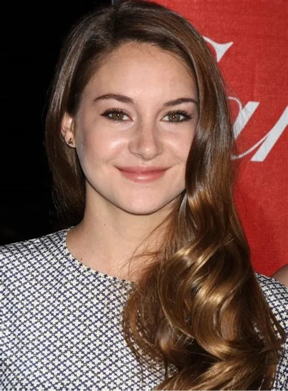 قاب روز | زندگی خصوصی، عکسهای شخصی شیلین وودلی و بیوگرافی قاب روز | زندگی خصوصی، عکسهای شخصی شیلین وودلی و بیوگرافی