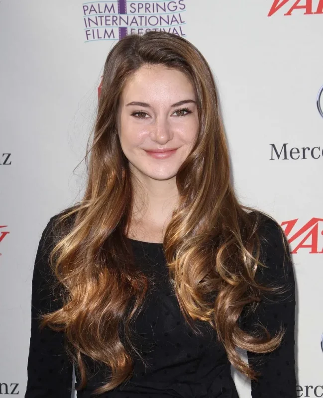 قاب روز | زندگی خصوصی، عکسهای شخصی شیلین وودلی و بیوگرافی قاب روز | زندگی خصوصی، عکسهای شخصی شیلین وودلی و بیوگرافی