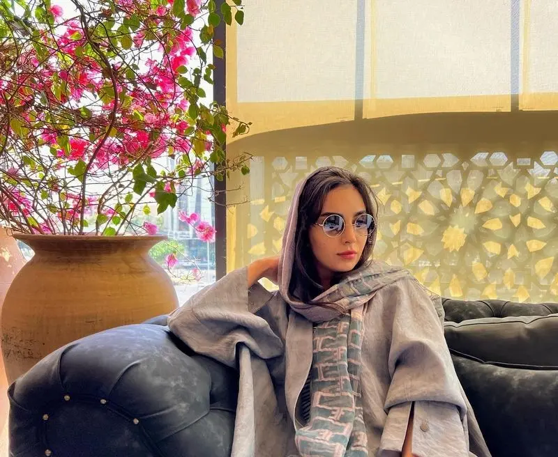 عکس آنلاین | سبک پوشش مهشید جوادی بازیگر بچه مهندس سال ۱۴۰۴