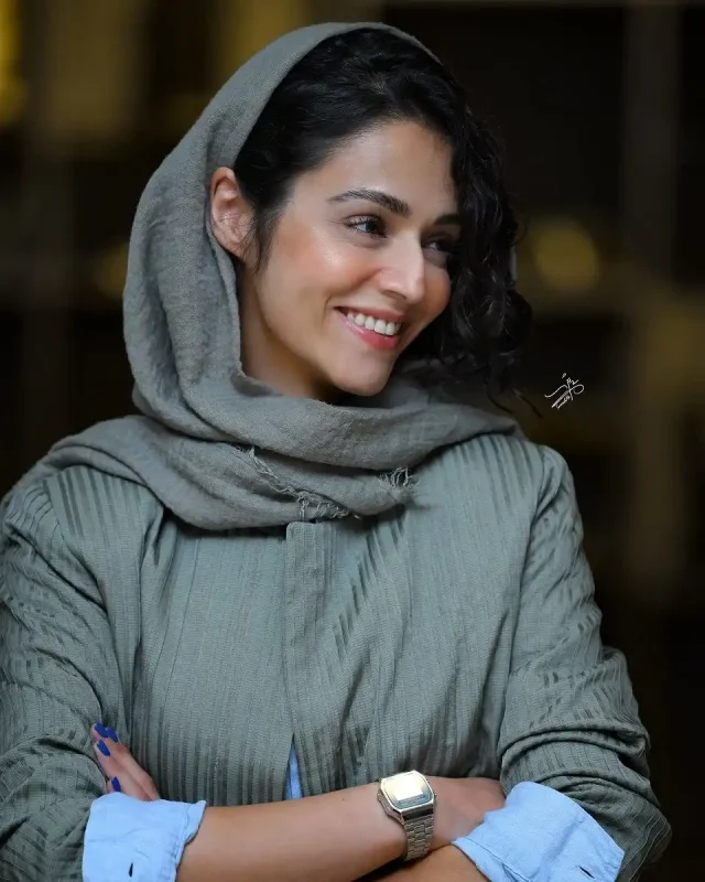 🔥تاریخ وبگردی | سوگل خلیق بازیگر سریال شکارگاه با تیپش دلبری کرد 🔥تاریخ وبگردی | سوگل خلیق بازیگر سریال شکارگاه با تیپش دلبری کرد