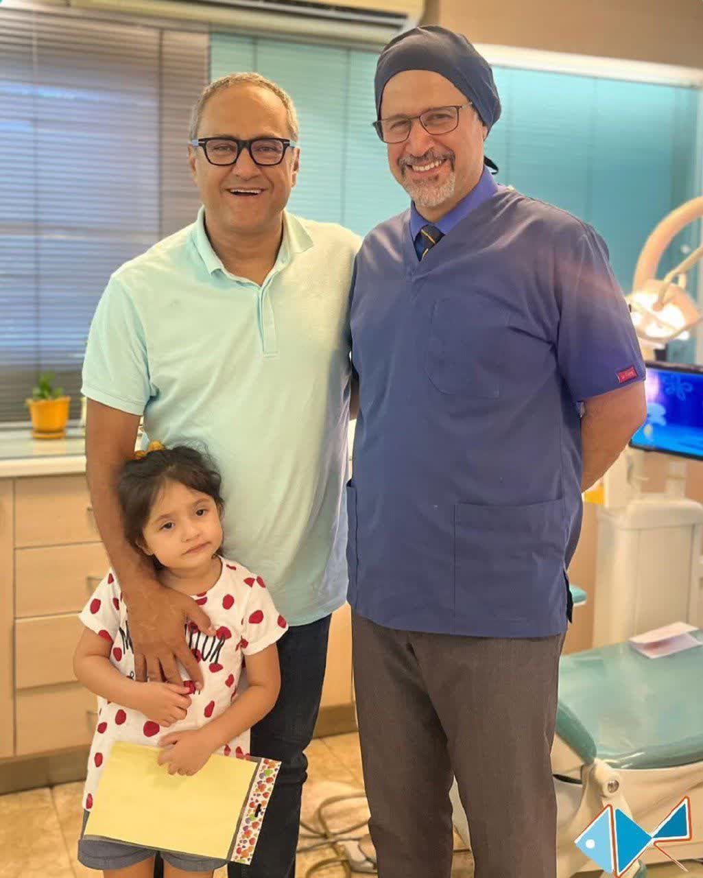 🔥تاریخ وبگردی | رامبد جوان در کنار دختر زیبا و نازش 🔥تاریخ وبگردی | رامبد جوان در کنار دختر زیبا و نازش