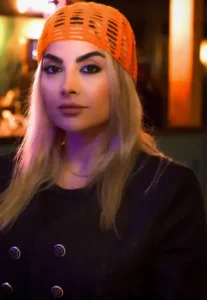 نگاه روز | مونا فائزپور تغییر چهره حیرت‌انگیز و ژست مدلینگ