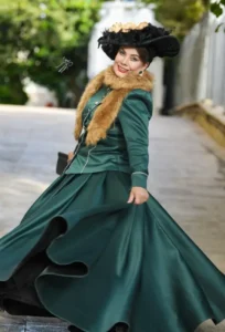 عکس داغ امروز | عاطفه رضوی، حامد کمیلی و جوانه دلشاد در پشت صحنه نمایش فردریک