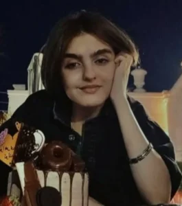 عکس داغ امروز | عکس‌های جالب نیوشا علیپور «مومو کوچولو» سریال بچه مهندس