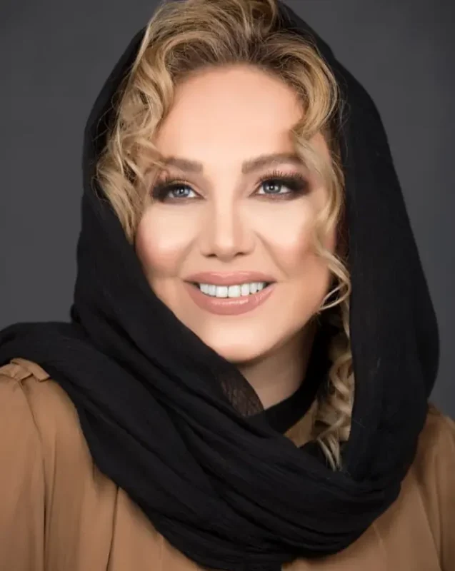 نگاه روز | میکاپ دیدنی بهنوش بختیاری سال ۱۴۰۴ نگاه روز | میکاپ دیدنی بهنوش بختیاری سال ۱۴۰۴