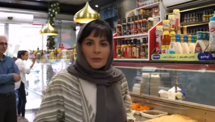 عکس آنلاین | سیما تیرانداز در یک روز خرید برای یک مهمانی ویژه سال ۱۴۰۴ عکس آنلاین | سیما تیرانداز در یک روز خرید برای یک مهمانی ویژه سال ۱۴۰۴