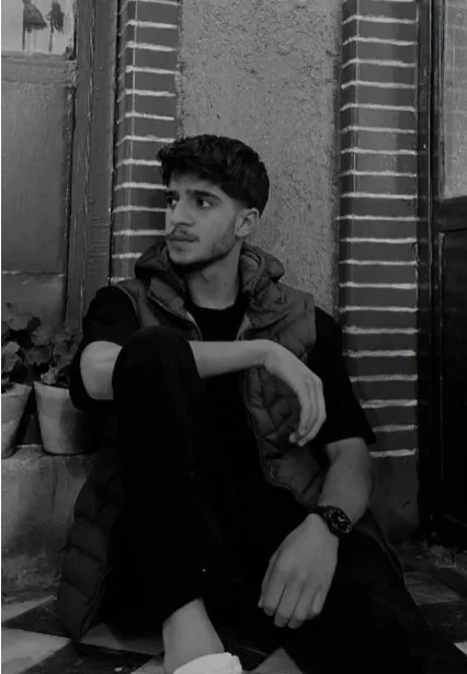 قاب روز | عکس جدید از تغییر چهره امیررضا فرامرزی بازیگر نقش امیر سریال بچه مهندس قاب روز | عکس جدید از تغییر چهره امیررضا فرامرزی بازیگر نقش امیر سریال بچه مهندس