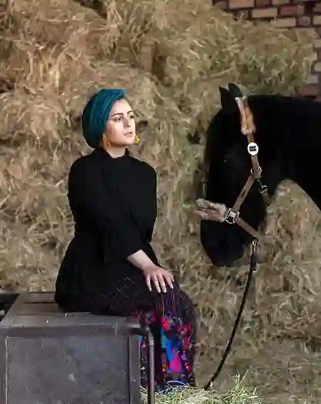 🔥تاریخ وبگردی | زندگی فاطیما بهارمست + عکس های خصوصی 🔥تاریخ وبگردی | زندگی فاطیما بهارمست + عکس های خصوصی