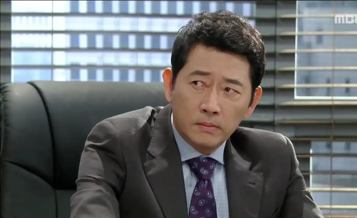 قاب روز | عکس جدید «امپراتور گوموا» سریال جومونگ در 57 سالگی قاب روز | عکس جدید «امپراتور گوموا» سریال جومونگ در 57 سالگی