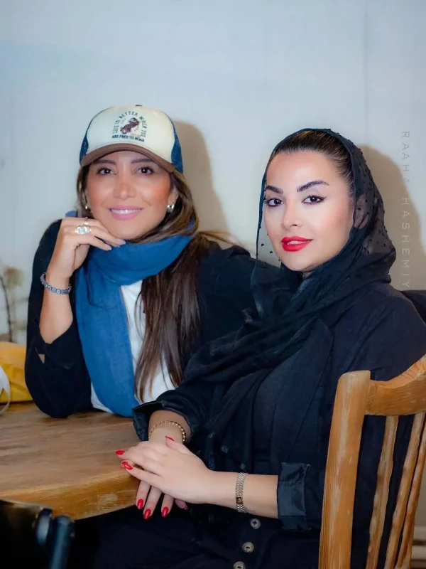 قاب روز | عکس جذاب نیکی مظفری، احمد مهرانفر و مونا فائزپور قاب روز | عکس جذاب نیکی مظفری، احمد مهرانفر و مونا فائزپور