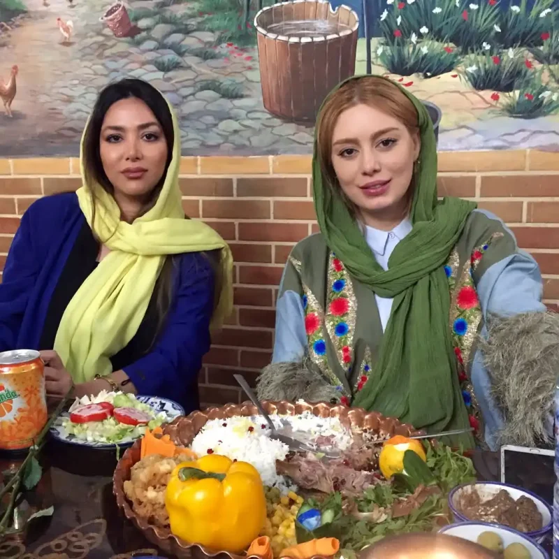 🔥تاریخ وبگردی | عکس دیده نشده از «سحر قریشی» در یک دورهمی در سال 1396 🔥تاریخ وبگردی | عکس دیده نشده از «سحر قریشی» در یک دورهمی در سال 1396