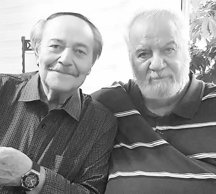 تاریخ وبگردی | عکس کمتردیدهشده از محمدعلی تبریزیان(همایون) و ناصر ملک مطیعی دهه 90 سال ۱۴۰۴ تاریخ وبگردی | عکس کمتردیدهشده از محمدعلی تبریزیان(همایون) و ناصر ملک مطیعی دهه 90 سال ۱۴۰۴