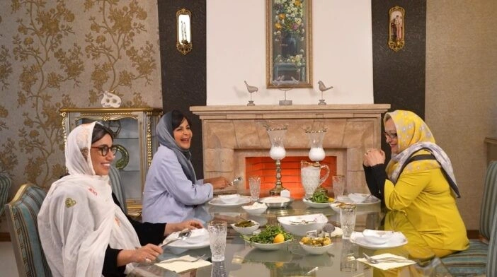 نگاه روز | خانه لاکچری و دکوراسیون شیک حوریه مقدم در برنامه شام ایرانی سال ۱۴۰۴ نگاه روز | خانه لاکچری و دکوراسیون شیک حوریه مقدم در برنامه شام ایرانی سال ۱۴۰۴