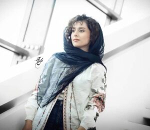 تاریخ وبگردی | نگاهی به تیپ و استایل شیک و جذاب مهدخت مولایی بازیگر نقش “نجوا شهباز” تاریخ وبگردی | نگاهی به تیپ و استایل شیک و جذاب مهدخت مولایی بازیگر نقش “نجوا شهباز”