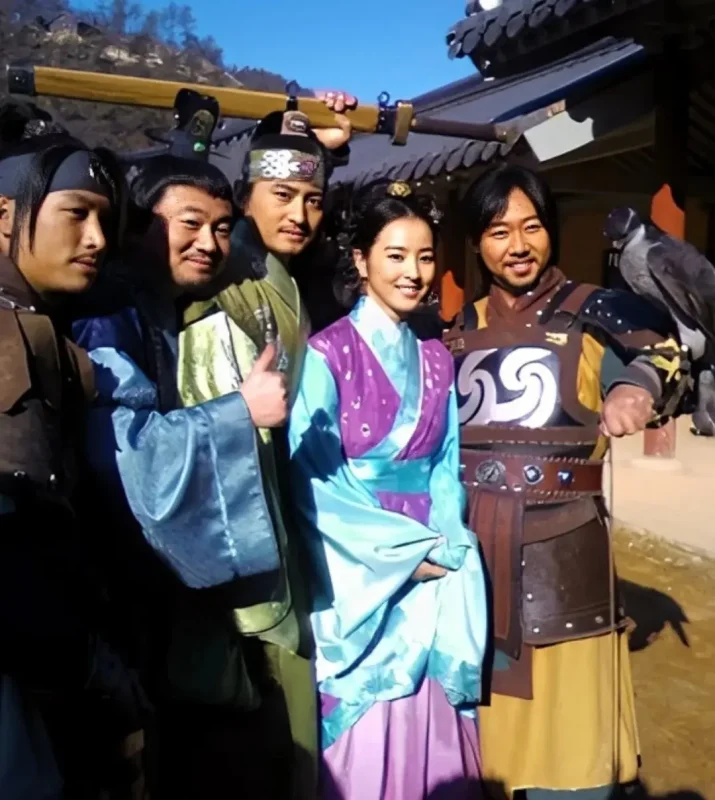 🔥تاریخ وبگردی | پشت صحنه سریال جومونگ با یونگ پو، سوسانو، اویی و ماری سال 1384