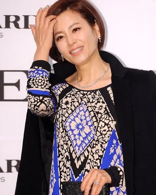 قاب روز ؛ عکس «ملکه وونهو» سریال جومونگ در 50 سالگی قاب روز ؛ عکس «ملکه وونهو» سریال جومونگ در 50 سالگی