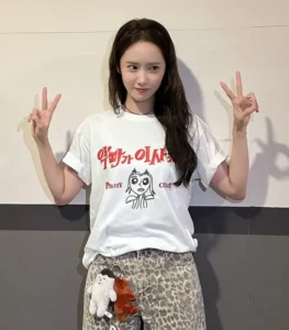 نگاه روز | عکس «یون جی یونگ» سریال نوش جان اعلی‌حضرت در 35 سالگی