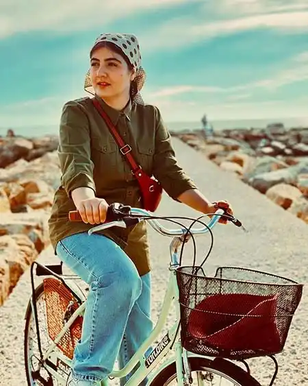 🔥 تاریخ وبگردی | زندگی خصوصی مریم موسویان؛ بازیگر جوان و چشم رنگی 🔥 تاریخ وبگردی | زندگی خصوصی مریم موسویان؛ بازیگر جوان و چشم رنگی