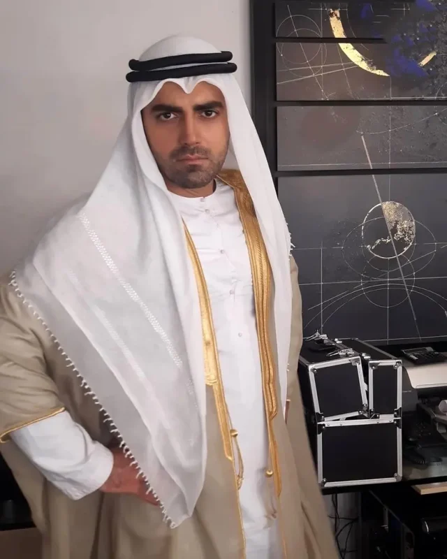 🔥تاریخ وبگردی| تصویری جالب از محمدرضا رهبری در نقش جواد سریال بچه مهندس 4 در لباس عربی 🔥تاریخ وبگردی| تصویری جالب از محمدرضا رهبری در نقش جواد سریال بچه مهندس 4 در لباس عربی