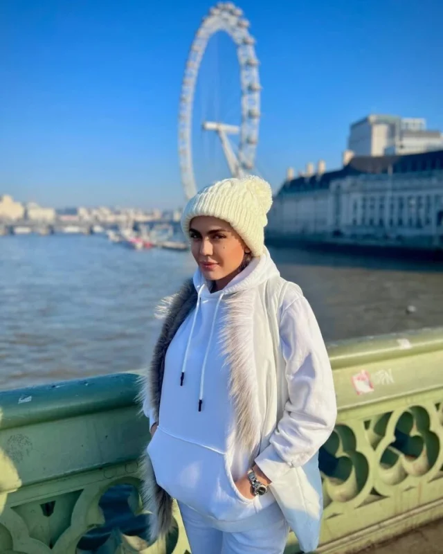 نگاه روز | عکس جذاب آزاده زارعی، بازیگر سریال آوای باران با برج ساعت لندن سال ۱۴۰۴ نگاه روز | عکس جذاب آزاده زارعی، بازیگر سریال آوای باران با برج ساعت لندن سال ۱۴۰۴