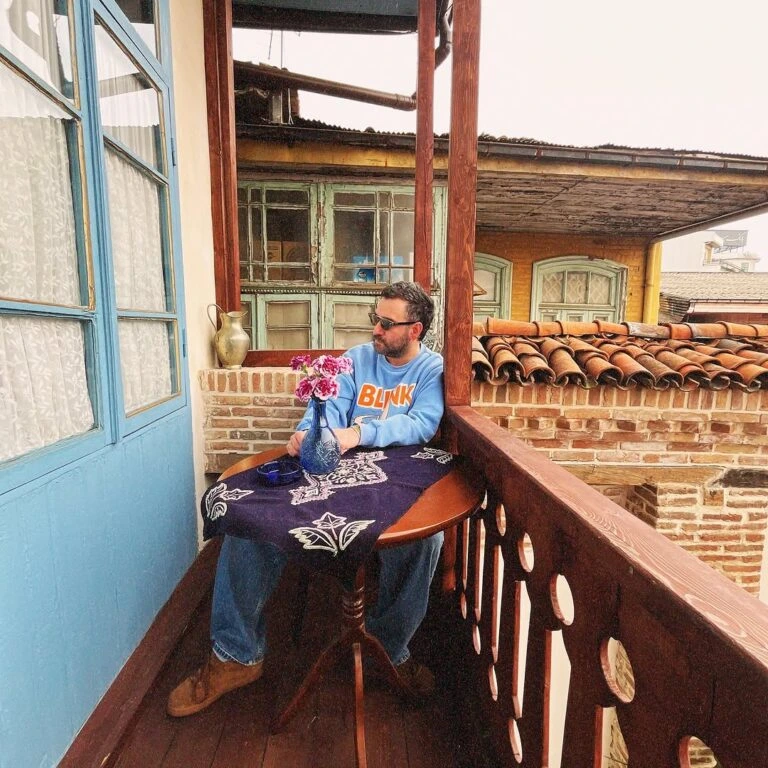 عکس آنلاین | خانهی روستایی خوشگلی که نیما شعباننژاد لوکیشن عکاسی خود کرد سال ۱۴۰۴ عکس آنلاین | خانهی روستایی خوشگلی که نیما شعباننژاد لوکیشن عکاسی خود کرد سال ۱۴۰۴